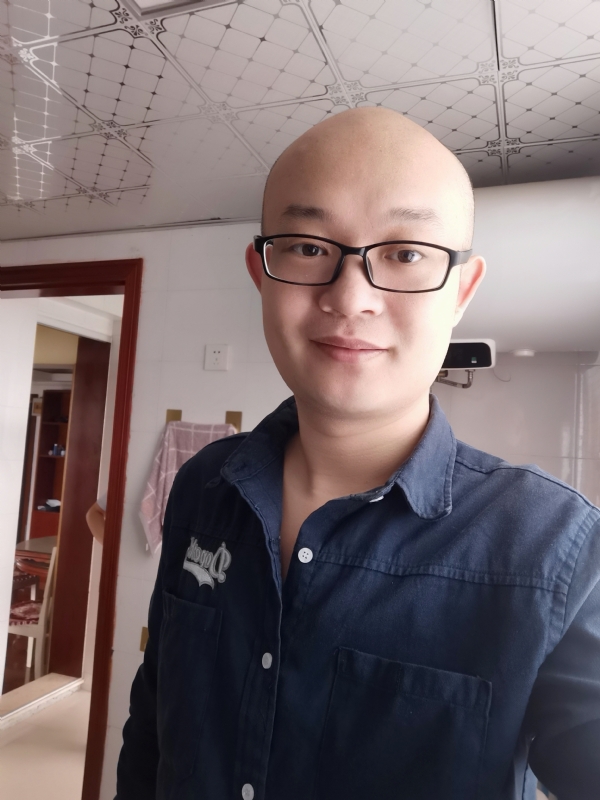 凝望远方的第一张照片--廊坊相亲服务中心