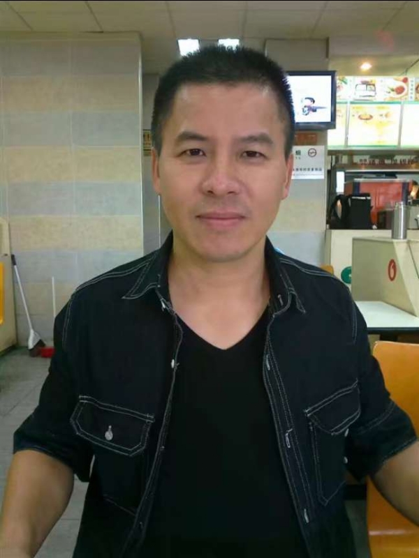 享受孤独的第一张照片--廊坊相亲服务中心