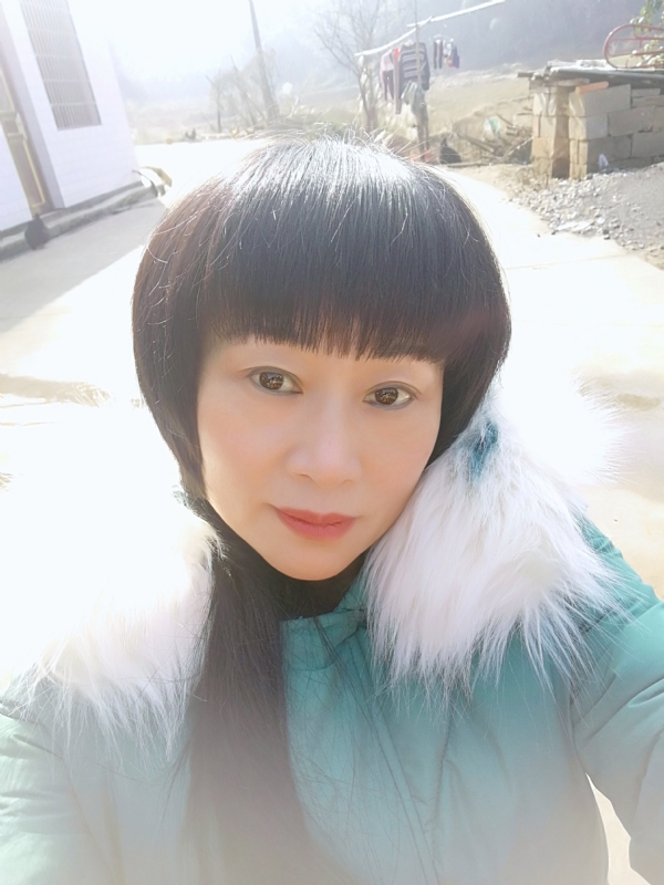 金鱼儿的第一张照片--廊坊相亲服务中心