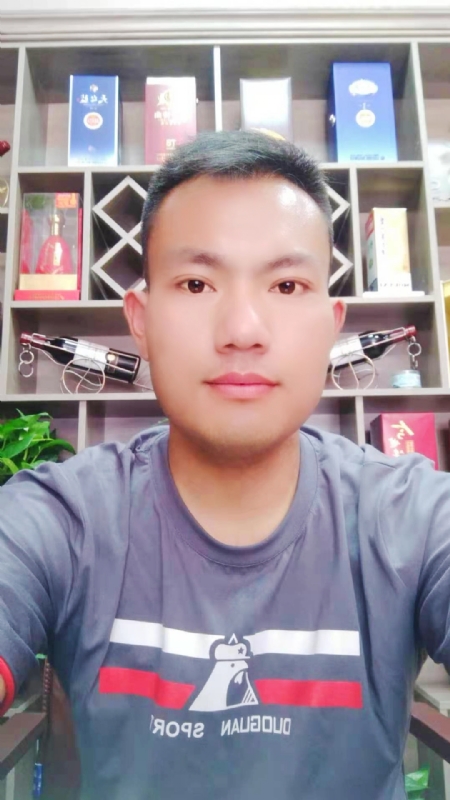 钱乾的第一张照片--廊坊相亲服务中心