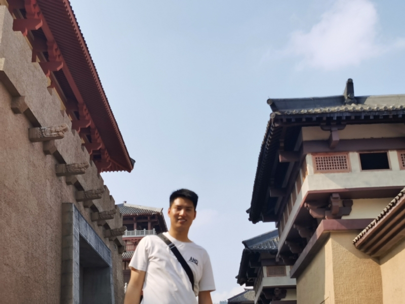 咸鱼不闲的第二张照片--廊坊相亲服务中心