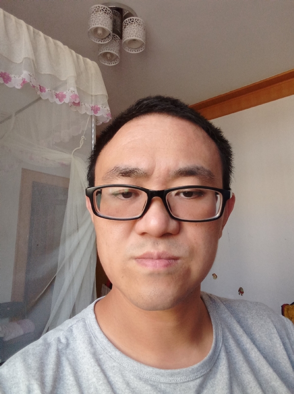 小涨常鸿的第一张照片--廊坊相亲服务中心