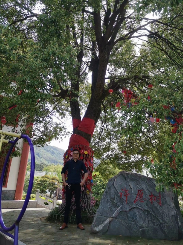 霸气的第一张照片--廊坊相亲服务中心