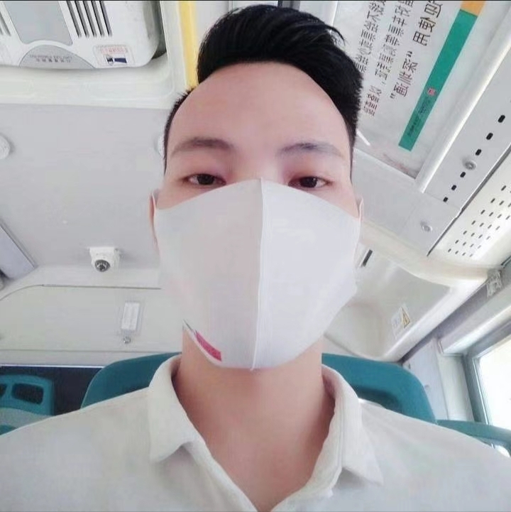 摆渡者的第一张照片--廊坊相亲服务中心