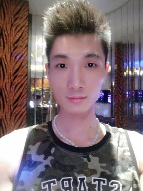 人生如戏的第一张照片--廊坊相亲服务中心