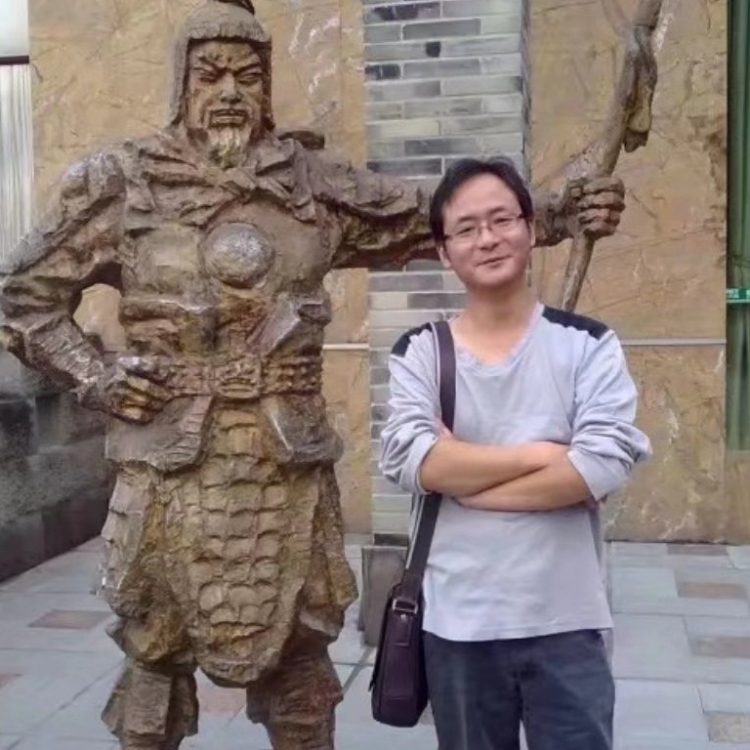 孤狼的第三张照片--廊坊相亲服务中心