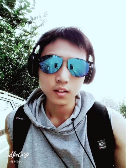 失意的人的第一张照片--廊坊相亲服务中心