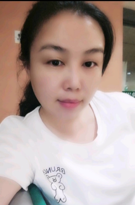 淡淡的云的第一张照片--廊坊相亲服务中心