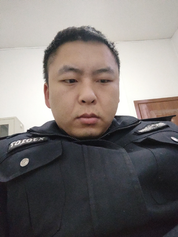 好纠结的第一张照片--廊坊相亲服务中心