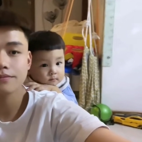 嘻嘻嘻的第一张照片--廊坊相亲服务中心