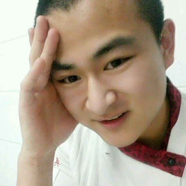 人潮拥挤的第一张照片--廊坊相亲服务中心