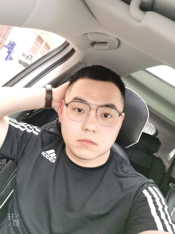 海阔天空的第一张照片--廊坊相亲服务中心