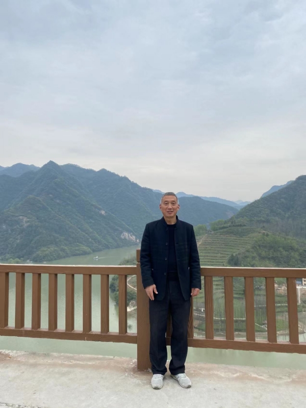 雪芳的第一张照片--廊坊相亲服务中心