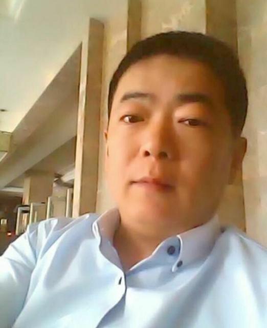 落叶随风的第一张照片--廊坊相亲服务中心