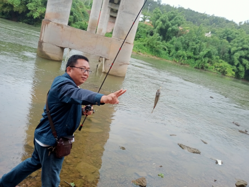 峰的第二张照片--廊坊相亲服务中心