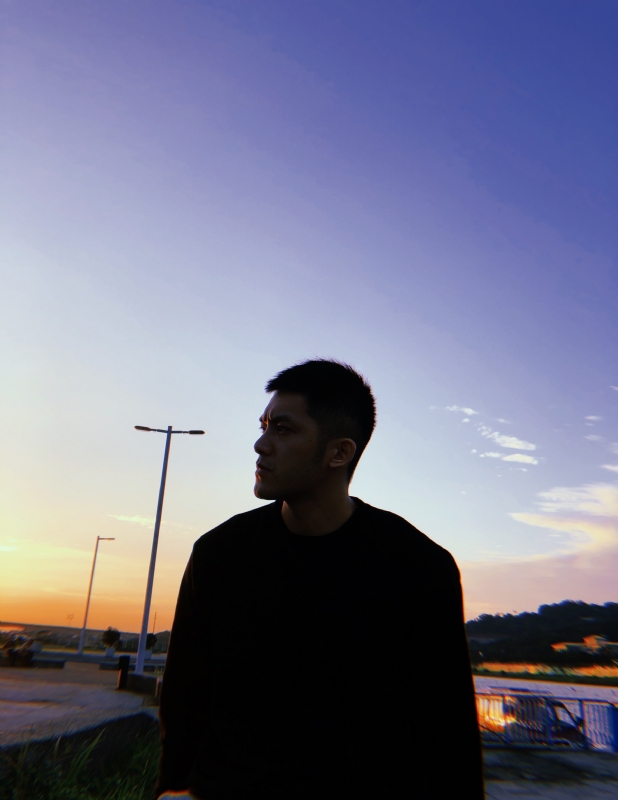 只抽半根煙的第二张照片--廊坊相亲服务中心