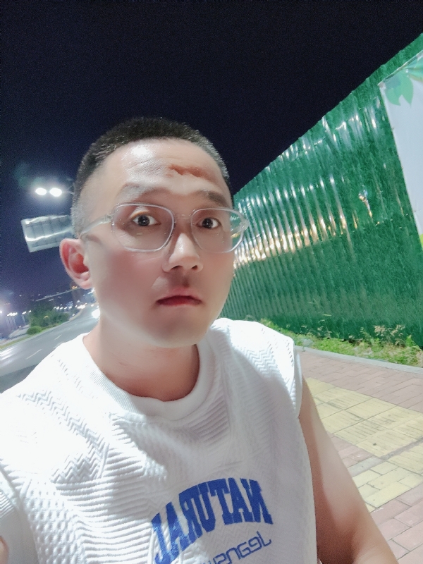 清风烈酒的第一张照片--廊坊相亲服务中心