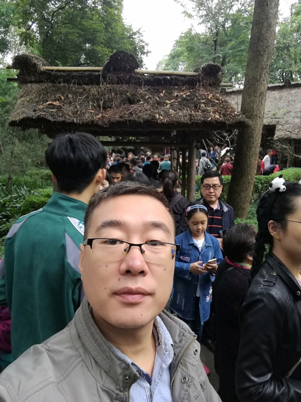 撑起一片天的第一张照片--廊坊相亲服务中心