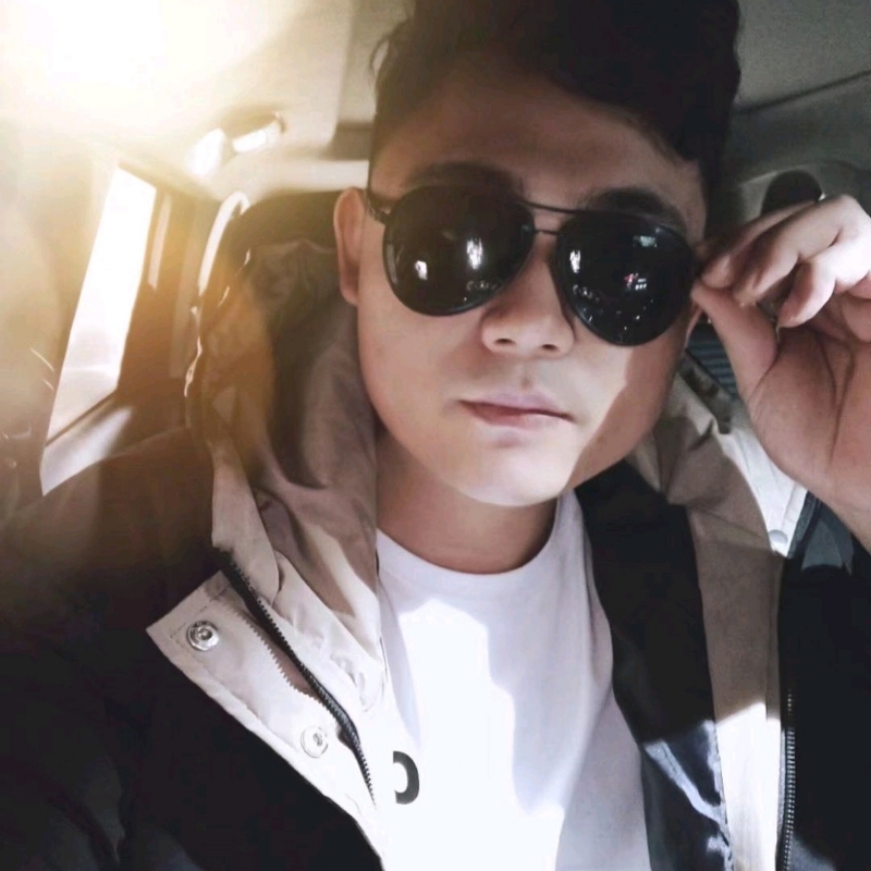 高大威武的第二张照片--廊坊相亲服务中心