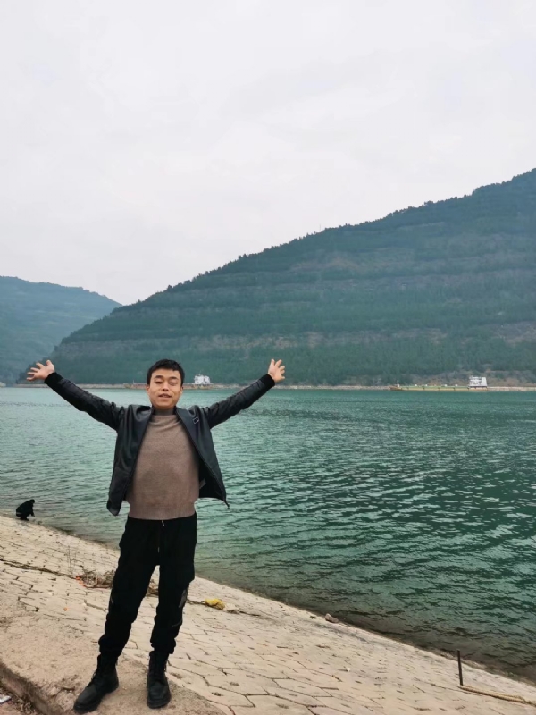 寂寞的风的第一张照片--廊坊相亲服务中心