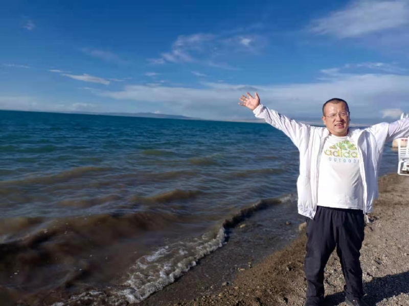 蜜蜂的第一张照片--廊坊相亲服务中心