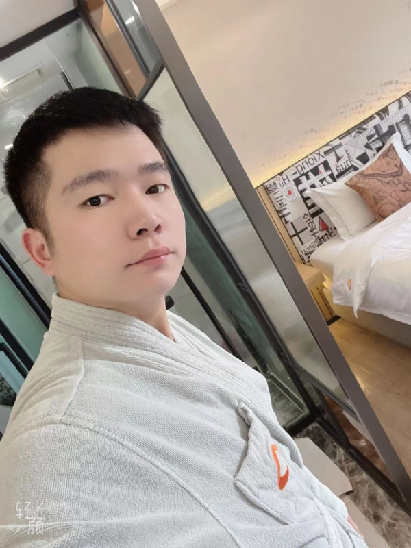 绿帽的第一张照片--廊坊相亲服务中心