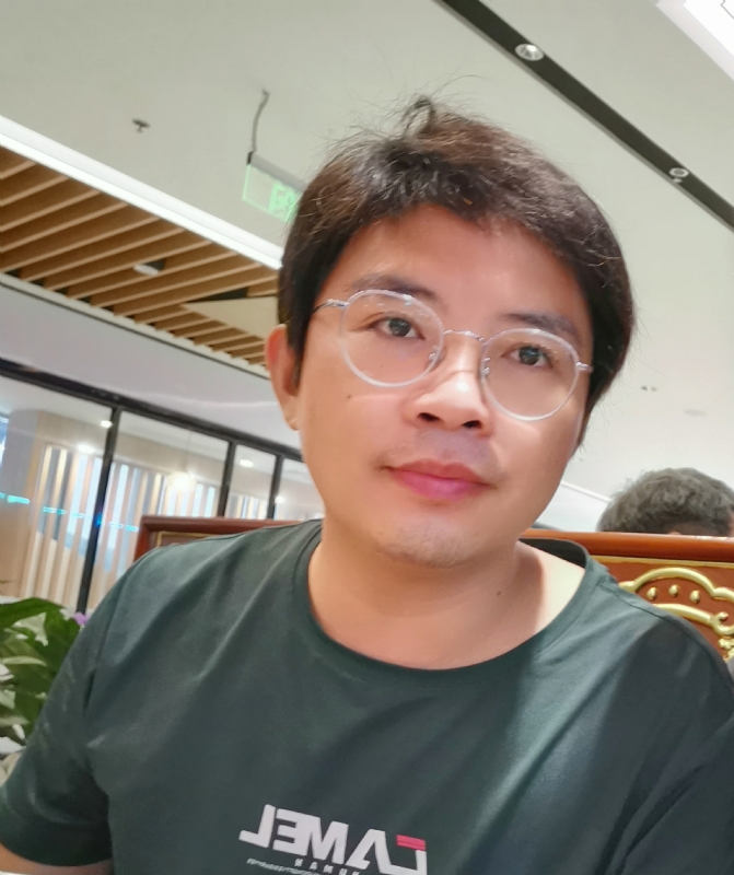 陆迅的第三张照片--廊坊相亲服务中心