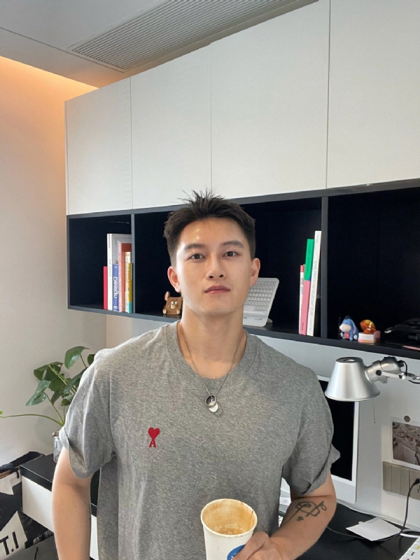 月光之下的第二张照片--廊坊相亲服务中心