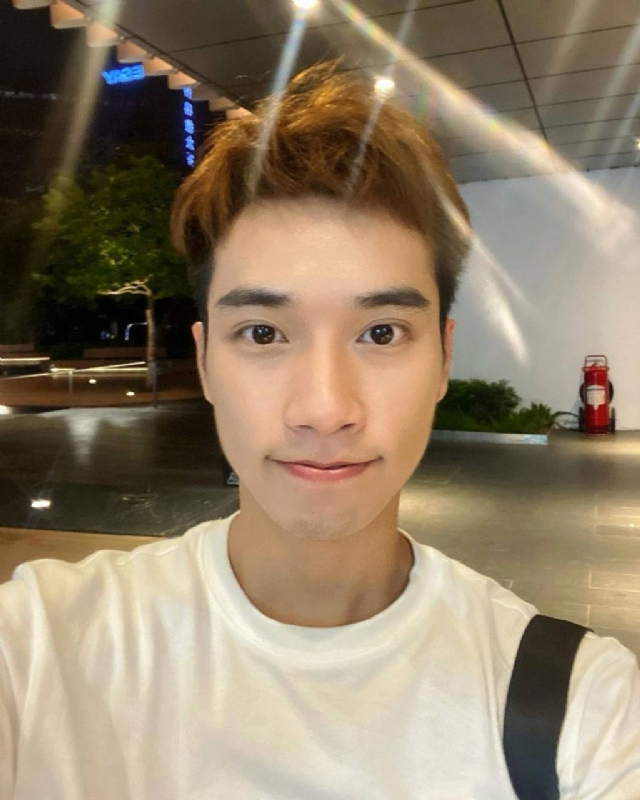 油菜花的第一张照片--廊坊相亲服务中心