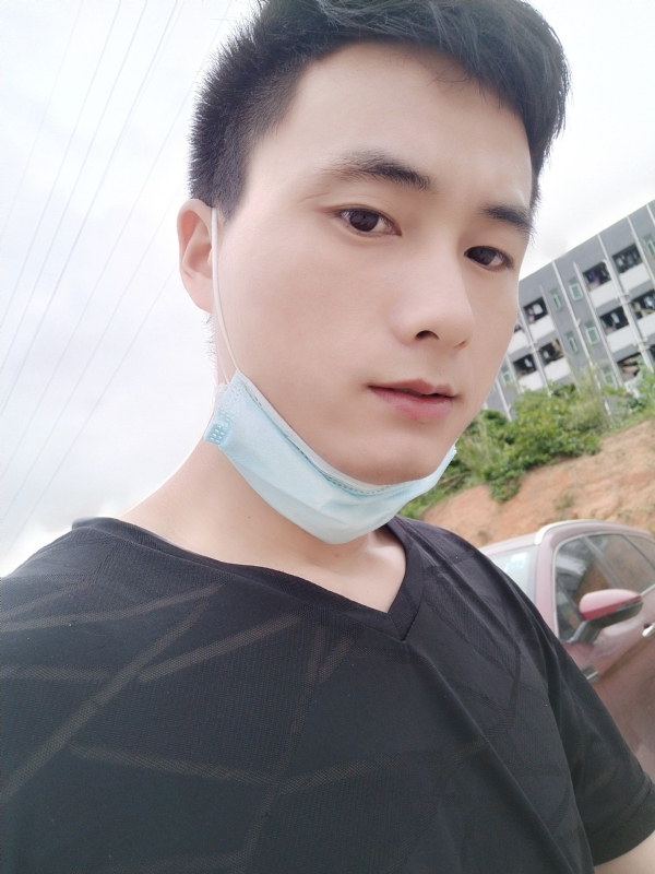 何凡的第二张照片--廊坊相亲服务中心