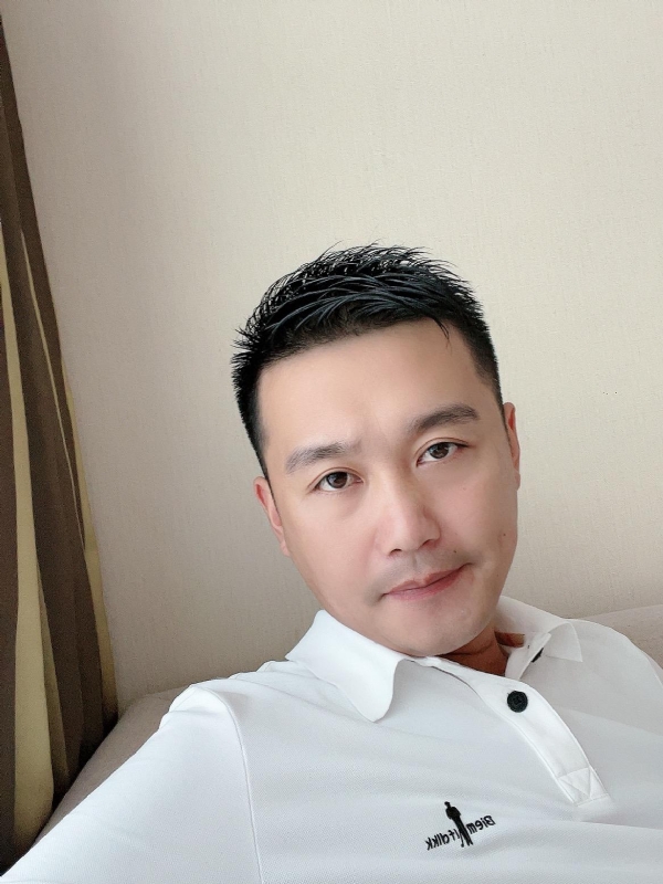 笑望人非的第一张照片--廊坊相亲服务中心