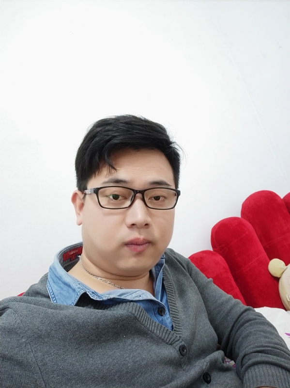 何必在亿的第一张照片--廊坊相亲服务中心