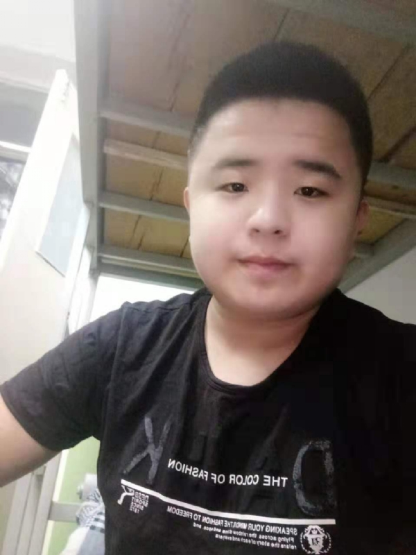 打小就爱淘气的第一张照片--廊坊相亲服务中心