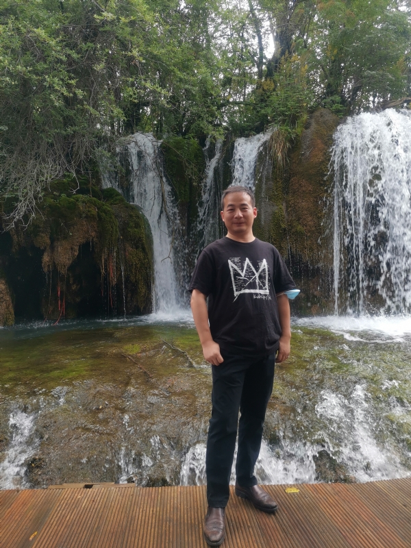 任君君的第一张照片--廊坊相亲服务中心