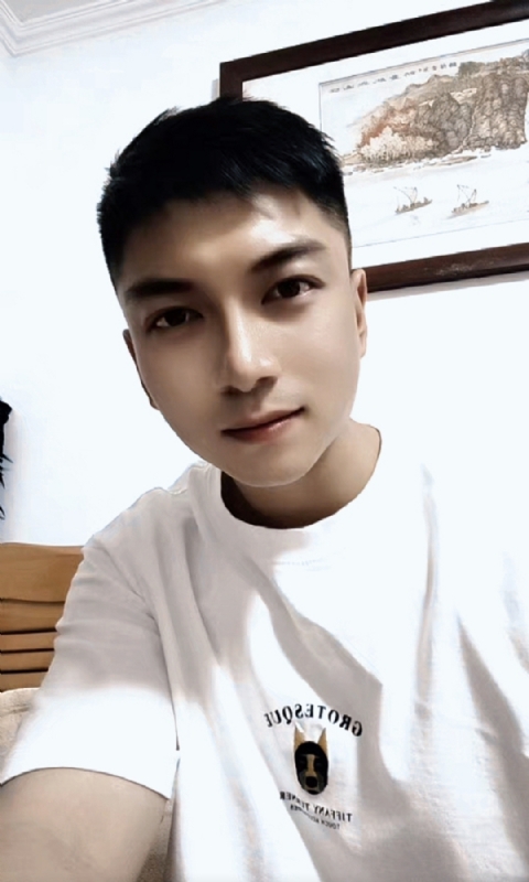 正直的火焰的第一张照片--廊坊相亲服务中心