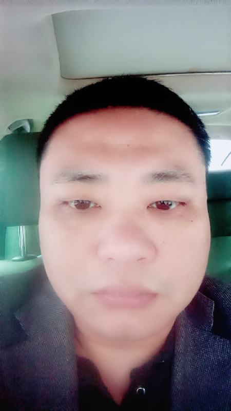 向日葵的第一张照片--廊坊相亲服务中心