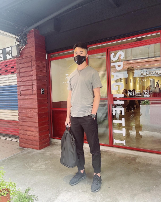 酒商安迪的第一张照片--廊坊相亲服务中心