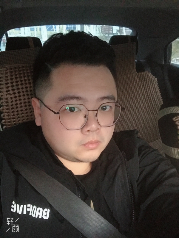 欢笑的第一张照片--廊坊相亲服务中心