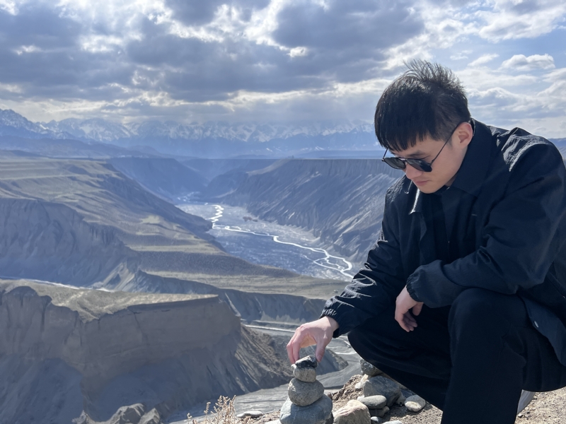 蓦然回首的第一张照片--廊坊相亲服务中心