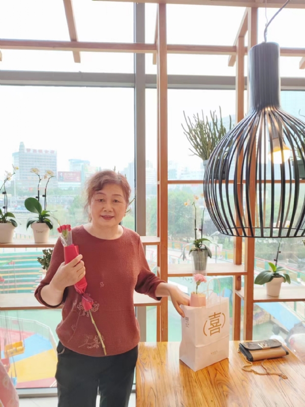 静香的第一张照片--廊坊相亲服务中心