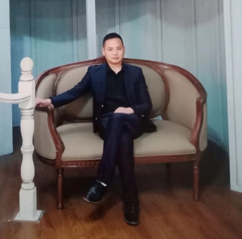 龙行天下的第二张照片--廊坊相亲服务中心