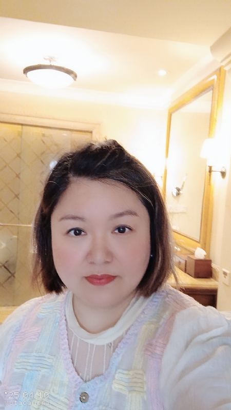 衎静玲瓏的第二张照片--廊坊相亲服务中心