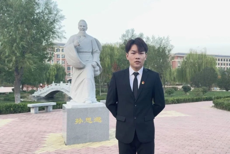 尚明月的第一张照片--廊坊相亲服务中心