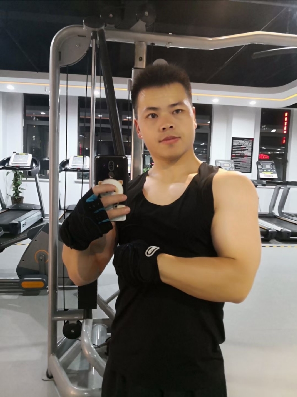 范迪塞尔的第二张照片--廊坊相亲服务中心