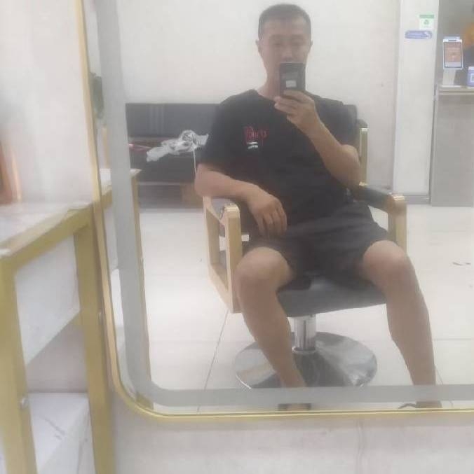 闫杰的第一张照片--廊坊相亲服务中心