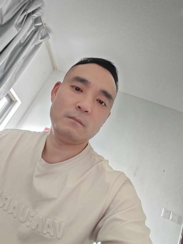 小锋的第一张照片--廊坊相亲服务中心