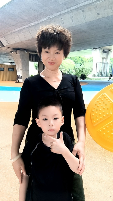 火凤凰的第一张照片--廊坊相亲服务中心