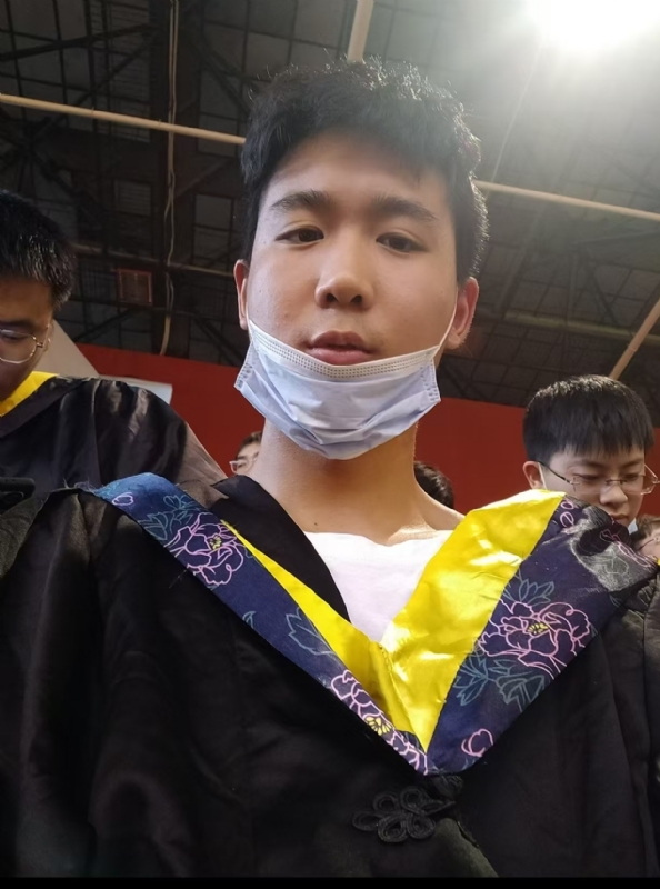 落落大方的第一张照片--廊坊相亲服务中心