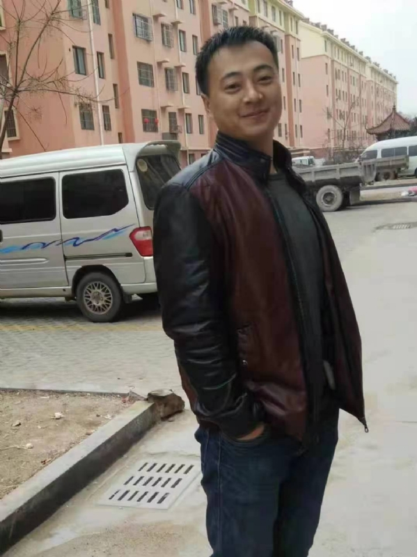 云淡风轻的第一张照片--廊坊相亲服务中心