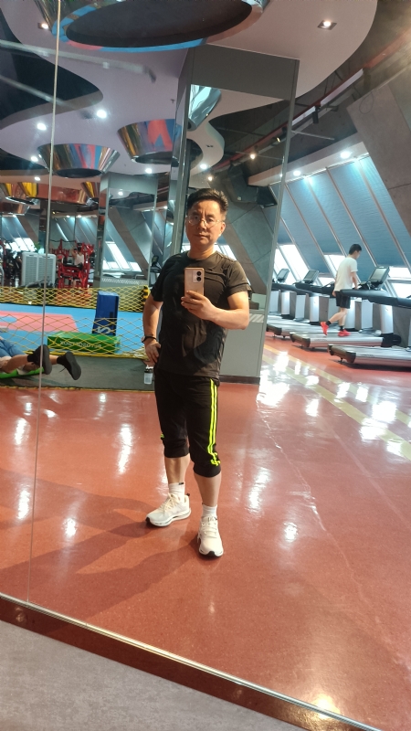 凭水相逢的第一张照片--廊坊相亲服务中心